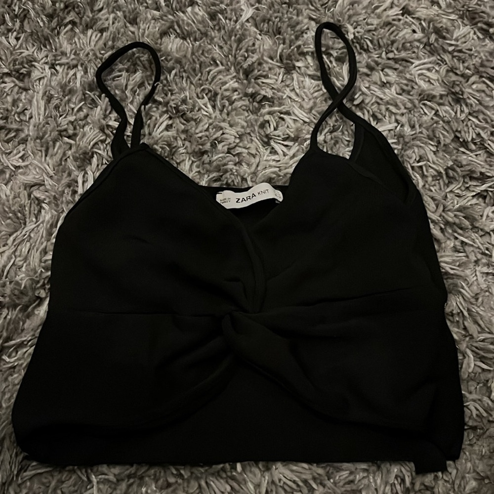 Black Twist-Front Camisole Top - Picture 4 of 7